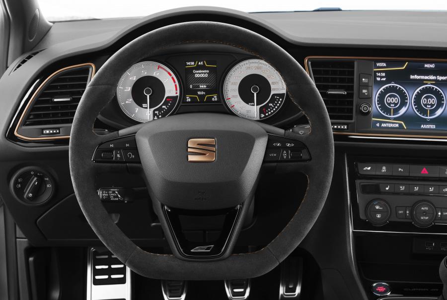 Панель приборов Seat Leon Cupra R (5F) 2017 года  (WW) (фото 19 из 40)